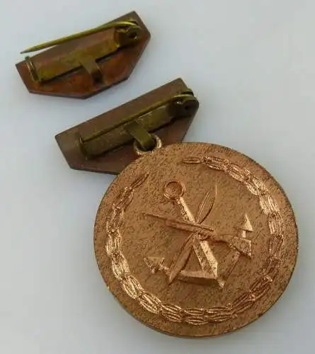 GST Medaille Hervorragender Ausbilder GST Bronze vgl. Band VII Nr. 14b, GST14b