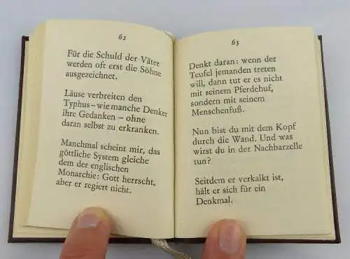 Minibuch: Unfriste Gedanken Aphorismen , Verlag Volk Welt Berlin 1978 / r023