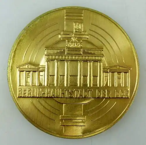 Medaille: Berlin Hauptstadt der DDR, goldfarben, Für den Schutz der A, Orden1495