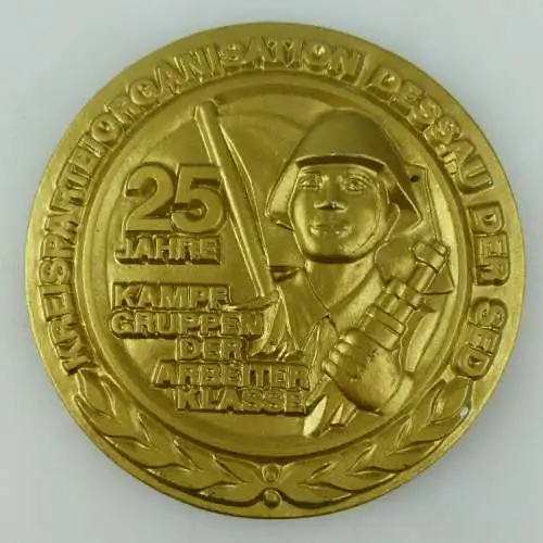 Medaille: 25 Jahre Kampfgruppen der Arbeiterklasse Dessau Kreispartei, Orden1492