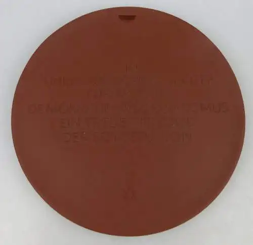 große Meissen Medaille im Etui: Wilhelm Pieck, Ein unermütlicher Streiter, un039