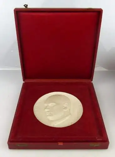 Große Meissen Medaille im Etui: Ernst Thälmann 1886-1944, un036