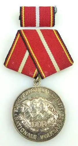 Verdienstmedaille der NVA in 900 Silber vgl Band I Nr. 146 d Punze 4, Orden1204