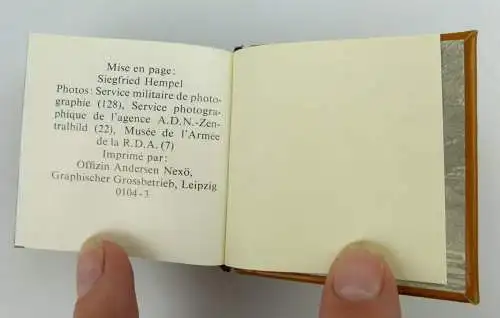 Minibuch: l`arme`e de la R.D.A. NVA der DDR auf französischer Sprache bu0782