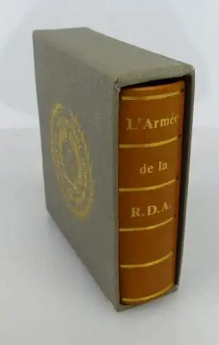 Minibuch: l`arme`e de la R.D.A. NVA der DDR auf französischer Sprache bu0780