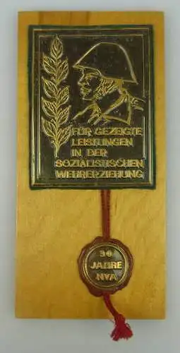 Medaille auf Holz: Für gezeigte Leistungen in der soz. Wehrerziehung, Orden977