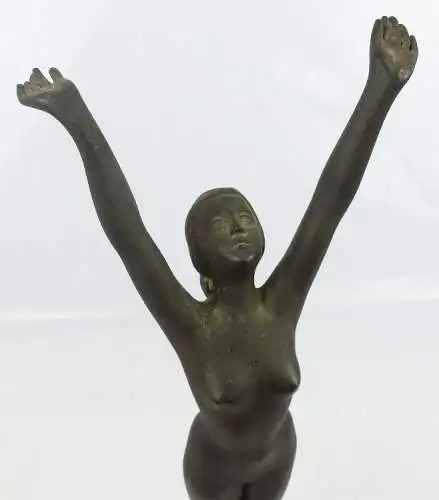 alte Jugendstil Bronze zum Andenken weiblicher Akt unsigniert (so091)