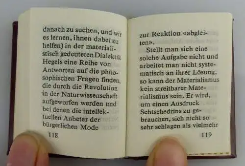 Minibuch: Parteiorganisation und Parteiliteratur über die Bedeutung des Buch1591