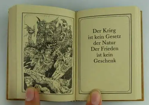 Minibuch: Über Krieg und Frieden, Militärverlag der DDR 1986 Buch1579