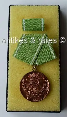 Medaille für ausgez. Leistungen in den bewaffnete Organe des MdI (Orden803)