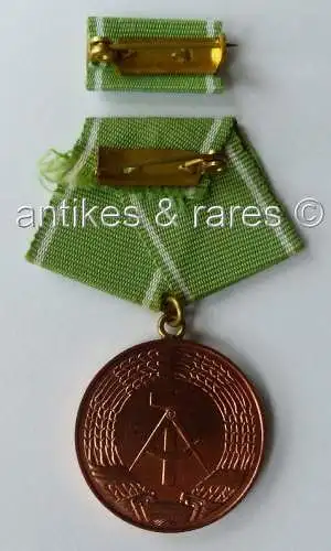 Medaille für ausgez. Leistungen in den bewaffnete Organe des MdI (Orden803)