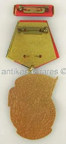 DDR Orden "Banner der Arbeit", Stufe III im Etui