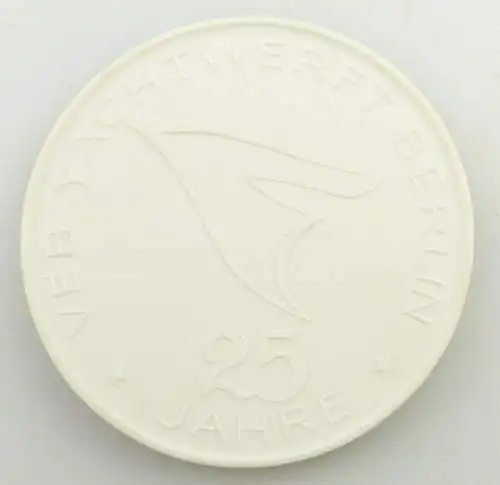 e11497 Meissen Medaille 25 Jahre VEB Yachtwerft Berlin in OVP 