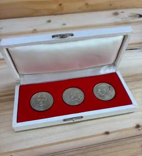 3 Medaillen MfS in OVP Ministerium für Staatssicherheit y0141