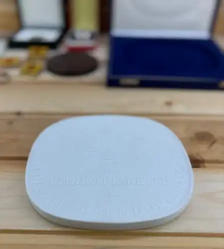 1 Position Orden Medaillen und Abzeichen überwiegend Rotes Kreuz DDR y0160