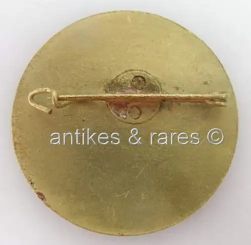 DDR Allgemeines Rotes Kreuz Abzeichen