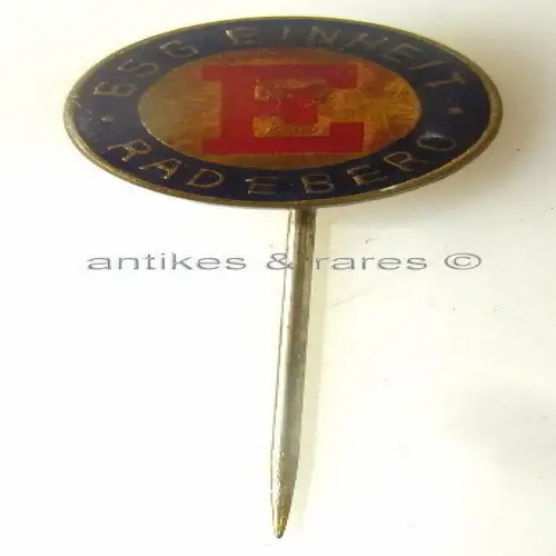 Original alte DDR Fußball Anstecknadel BSG Einheit Radeberg 