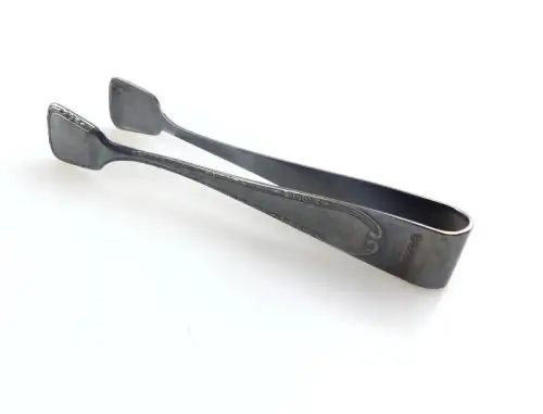 e9318 Alte Zuckerzange 90 in Silberauflage 