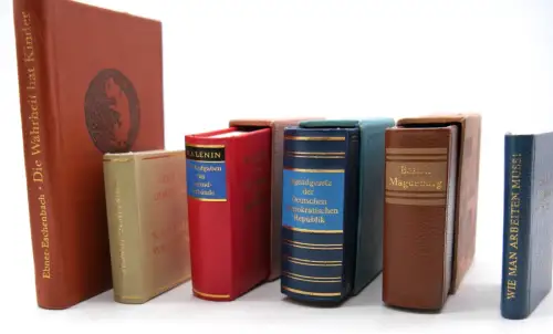 1 Position Minibücher:Jugendgesetz DDR,Magdeburg,W.L.Lenin,Wie man Arbeiten muss