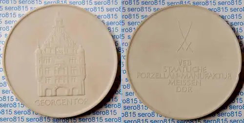 Meissen Porzellan/Steinzeug Medaille 63 mm Georgentor (Dresden) weiss (n394