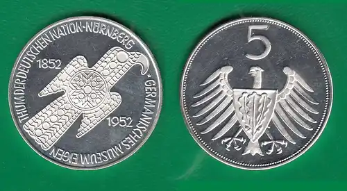Medaille ca.35 mm ca.17,2 Gramm Germanisches Museum NP 1852-1952   (31374