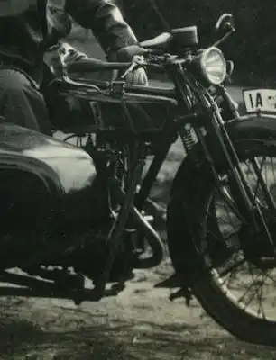 2 Fotos Motorrad unbekannt 1920er Jahre