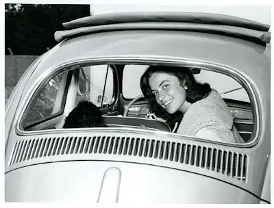 VW Käfer Werksfotos 8.1957