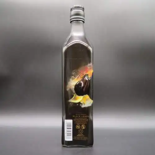 Johnnie Walker Black Label Whisky Limited "Shadow Edition" by Mattia Biagi.