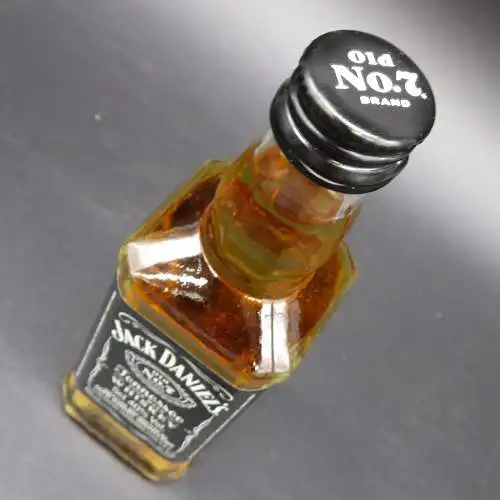 3 Jack Daniels Old No. 7 Straight Tenessee Whiskey 50ml Glas Sammler Miniatur.