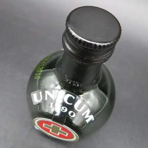 3 Zwack Unicum Kräuterlikör tasting miniatur 40ml. für Sammler und Kenner.