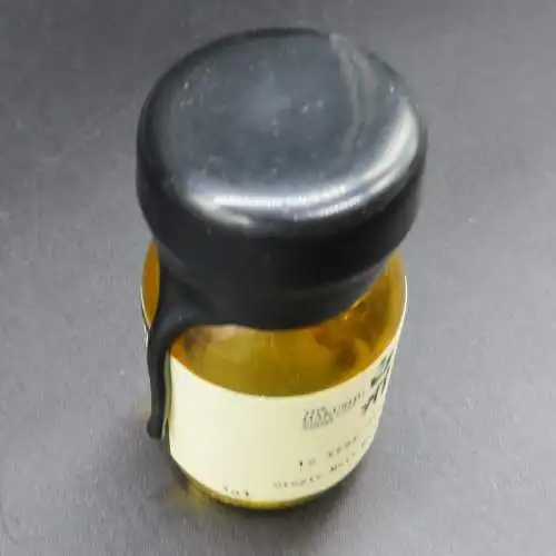 Original Hakushu 12 years Single Malt Whisky Tasting Miniature, vom Atom Brands.