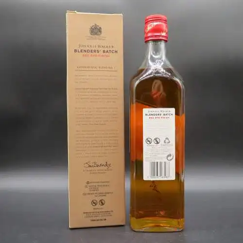 Johnnie Walker Blenders Batch No1, red rye finish Scotch Whisky mit Geschenkbox.