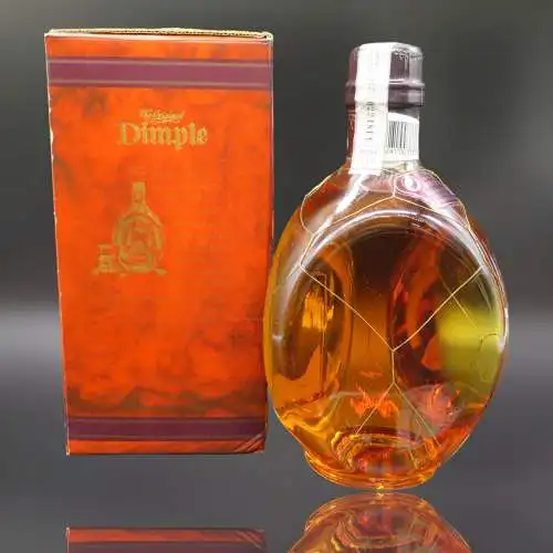 Dimple 1990s 15 Jahre Fine Old Original De Luxe Scotch Whisky mit Geschenkbox.