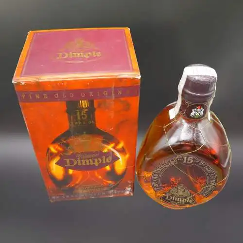 Dimple 1990s 15 Jahre Fine Old Original De Luxe Scotch Whisky mit Geschenkbox. F