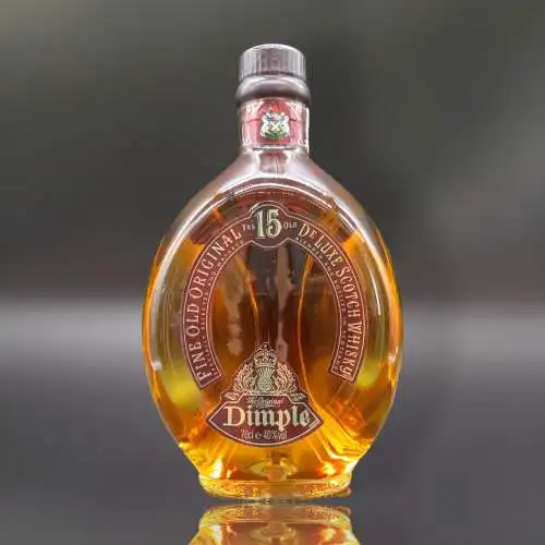 Dimple 1990s 15 Jahre Fine Old Original De Luxe Scotch Whisky.