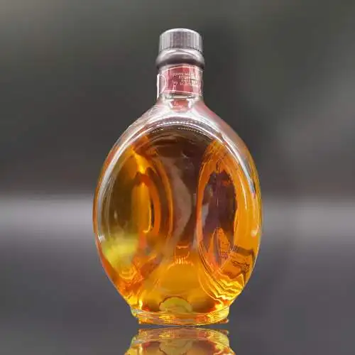 Dimple 1990s 15 Jahre Fine Old Original De Luxe Scotch Whisky.