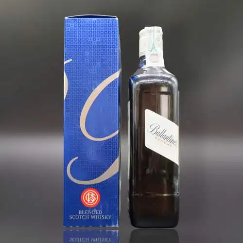 BALLANTINE'S finest blended scotch whisky 2004/6 Dänemark-Italy Ausführung m.Box