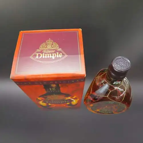 Dimple 1990s 12 Jahre Fine Old Original De Luxe Scotch Whisky mit Geschenkbox