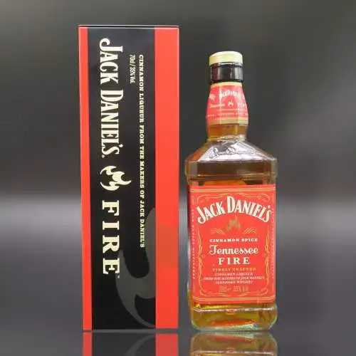 Jack Daniels Fire Tennessee Whiskey Likör mit  Limitierte Metall Sammlerdose.