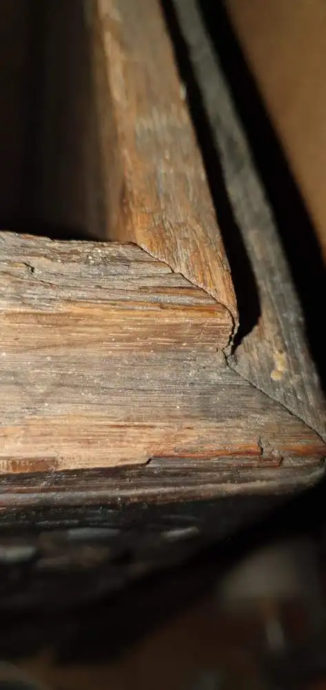 Eichentruhe Runddeckel markiert 1773, auf Rollen,  Eisenbeschläge, mit Schlüssel! 18