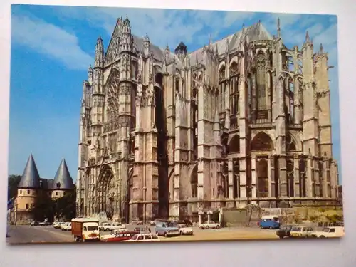 Beauvais - Kathedrale Saint-Pierre - Cathedrale - Auto Autos Automobil Automobile etc. - Oise Frankreich (ungelaufen) Ansichtskarte