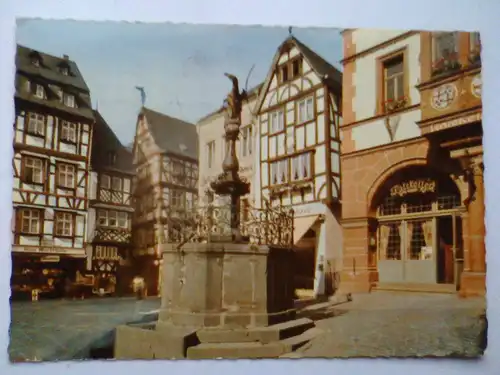 Bernkastel-Kues an der Mosel - Am Markt - Ratskeller etc. - Rheinland-Pfalz (1966 gelaufen, Stempelaufdruck auf der Vorderseite) Ansichtskarte