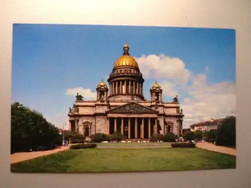 Leningrad / Sankt Petersburg - Isaakskathedrale (mit Rasenfläche) / Kathedrale des Heiligen Isaak von Dalmatien - Russland (ungelaufen) Ansichtskarte