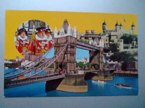 London - Tower und Tower Bridge mit Yeoman Warders - Mehrbildkarte - England (ungelaufen) Ansichtskarte