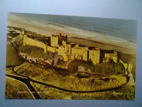 Bamburgh Castle - Luftaufnahme Fliegeraufnahme - Northumberland England (ungelaufen) Ansichtskarte