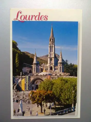 Lourdes - Basilika - Frankreich (2008 gelaufen) Ansichtskarte