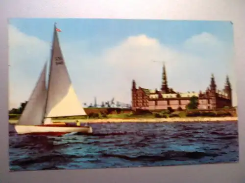 Helsingör / Helsingør - Schloss Kronborg - Segelboot etc. - Helsingoer Dänemark (gelaufen, inzwischen ohne Briefmarke) Ansichtskarte