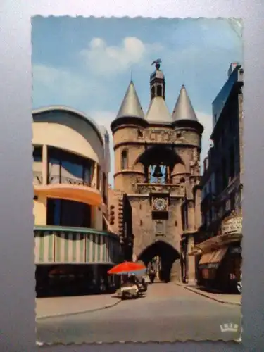 Bordeaux - Grosse Cloche - Turm mit der Dicken Glocke - Gironde Frankreich (ca, 1959 gelaufen, Eckknick rechts oben) Ansichtskarte