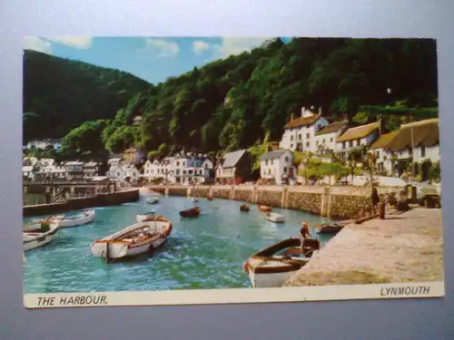 Lynmouth - Hafen / The Harbour - Boot Boote etc. - Devon England (gelaufen, klebte in einem Album) Ansichtskarte
