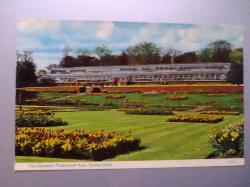 Dunfermline - Pittencrieff Park - The Gardens / Gärten - Fife Schottland (gelaufen, inzwischen ohne Briefmarke) Ansichtskarte